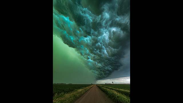 Knallgrün gefärbter Himmel in South Dakota lässt Wissenschaftler rätseln (Video)