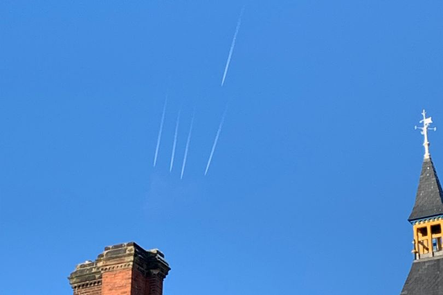 Mysterium umgibt „fallende Objekte“ am Himmel über England