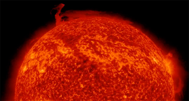 Stück von der Sonne abgebrochen – Tornado besorgt Nasa-Forscher – X 1.1 Sonneneruption