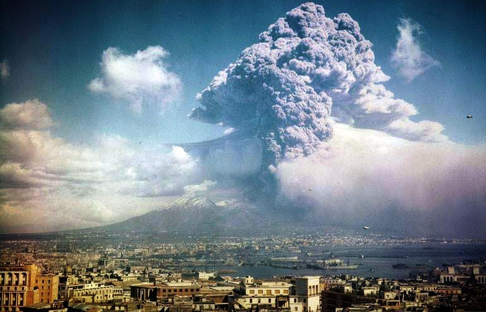 Italiens Supervulkan wird still – doch plötzlich bebt es im Vesuv-Krater