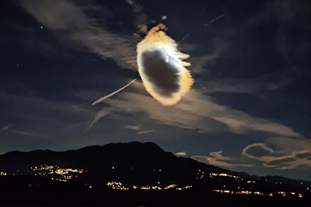 Portal oder Naturphänomen? Seltsamer Kreis am Himmel über Spanien