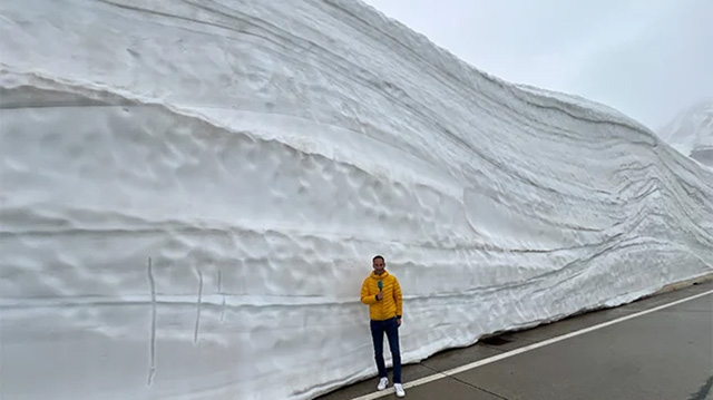 Passräumung im Gange – Gotthard: Fast 8 Meter hohe Schneewände (Video)