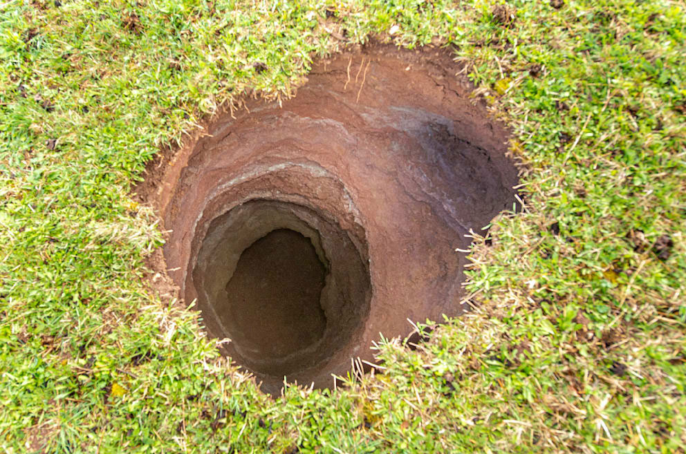 20 Meter tief – und keiner weiß, wo’s herkommt: Das Grusel-Loch von Lengenfeld