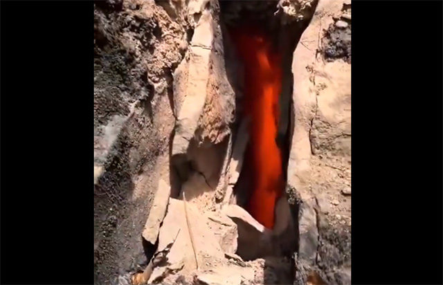 In Yellowstone hat der Boden angefangen zu brenne: Könnte dies eine Ansammlung kinetischer Hitze auf der Erde vor einem Polsprung sein?