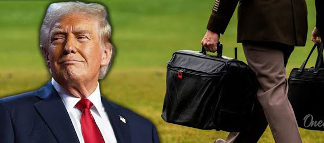 Alles in Donald Trumps „schwarzem Buch“, dessen Öffnung das Ende der Welt bedeuten könnte
