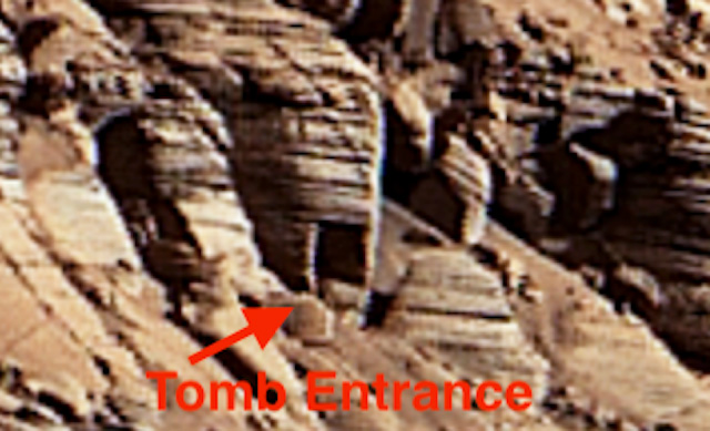 Uralte Beweise für Leben auf dem Mars: Eingang zu einer Höhle und eine seltsame Figur
