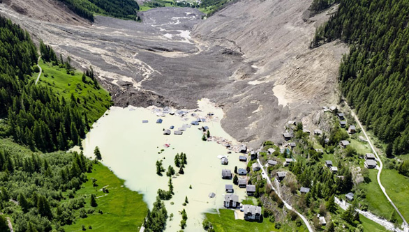 Blatten (Schweiz): Das Wasser steigt nach Bergrutsch – am Freitag läuft der See über (Video)