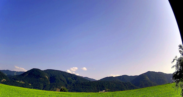 Warum der Himmel über Tirol derzeit so diesig ist