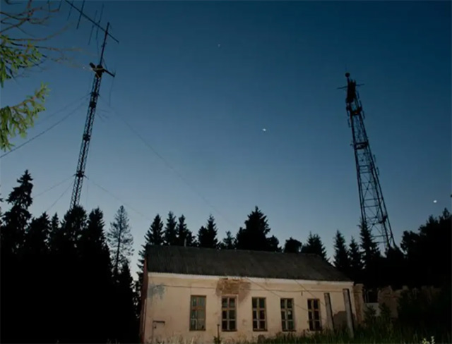 Russlands „Weltuntergangsradio“ sendet zwei weitere mysteriöse Nachrichten