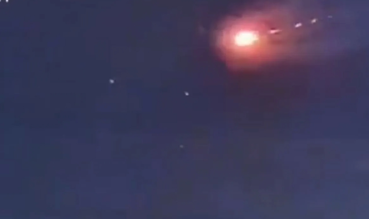 China schießt UFO ab: Hinweise auf Aliens? (Video)