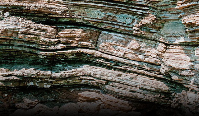 Mikroplastik in Sedimentschichten gefunden, die von modernen Menschen unberührt sind