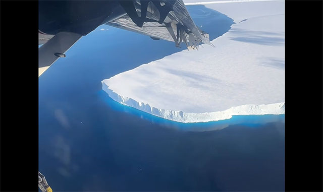 Nutzer filmt die „Eiswand“ in der Antarktis (Video)