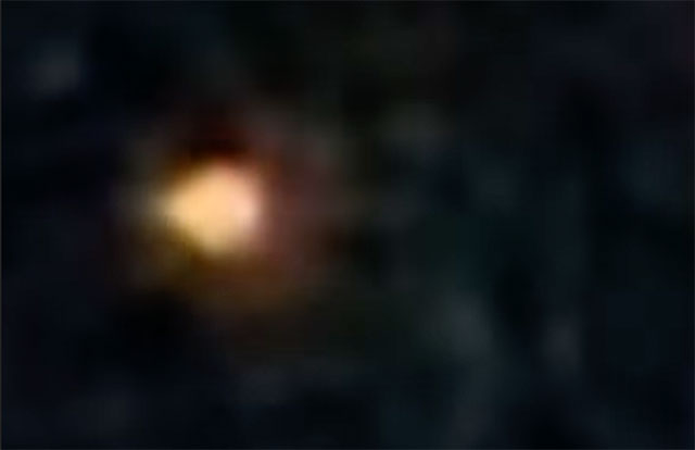 Pulsierende Kugel über polnischem Dorf gefilmt (Video)