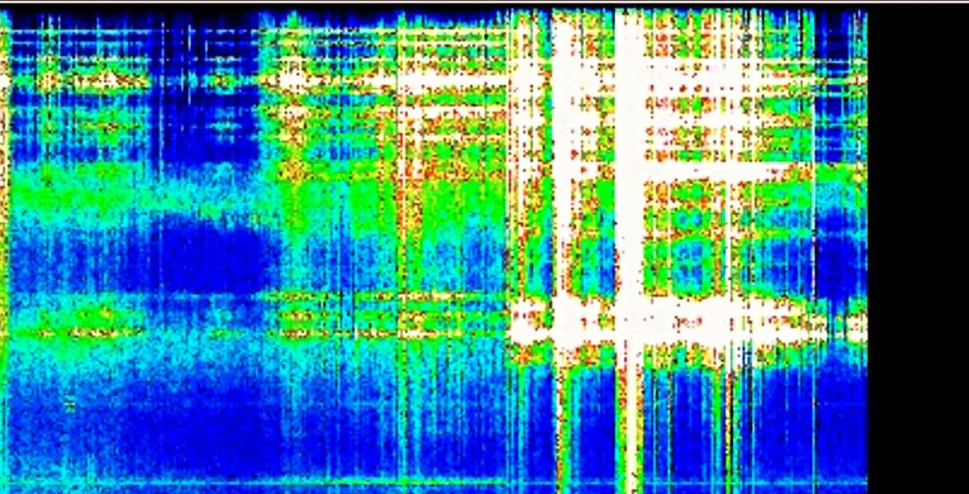 Schumann Resonanz 🔥🌍 Die Erde sendet gerade ein starkes Signal… und viele von euch spüren es bereits. 🌍🔥