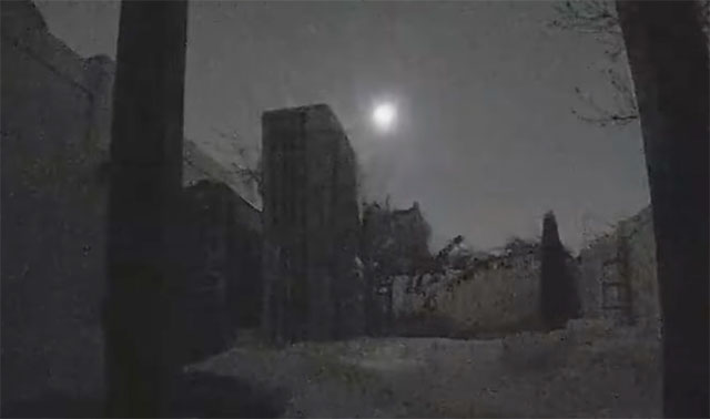 Seltsame leuchtende Scheibe von Überwachungskamera in Philadelphia gefilmt (Video)