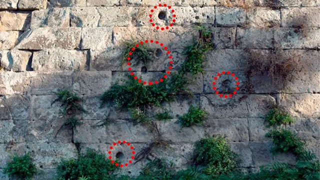 Forscher sind verblüfft, nachdem sie entdeckt haben, dass die Römer vor 2000 Jahren ein „antike Maschinengewehr“ benutzten, um Pompeji anzugreifen