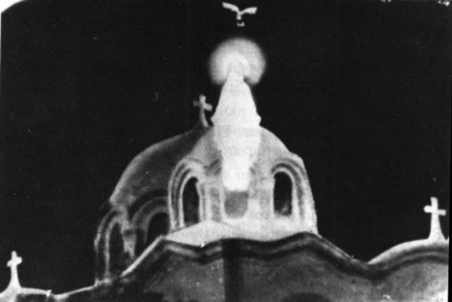 †🧎 Zeitoun 1968–1971: Leuchtende Gestalt über Kairo