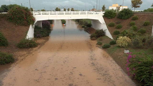 ⛈️ 🌪️ Unwetter in Spanien: Mehr Regen an einem Tag als sonst im ganzen Jahr (Video)